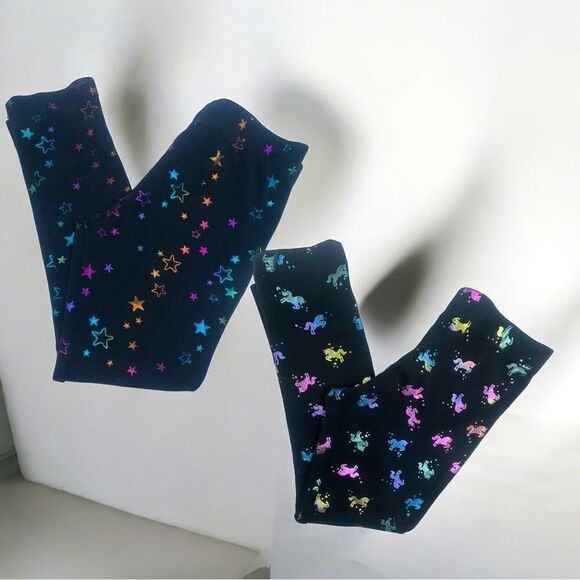 Vigoss Kids l 2 Pair Girl’s Black Leggings l Rainbow Stars & Unicorns Print l XS - Picture 1 of 7